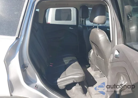 2013 Ford Escape Titanium z USA, uszkodzony, nr VIN 1FMCU0J94DUC93068